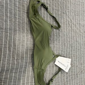 Athleta NWT underwire bikini top